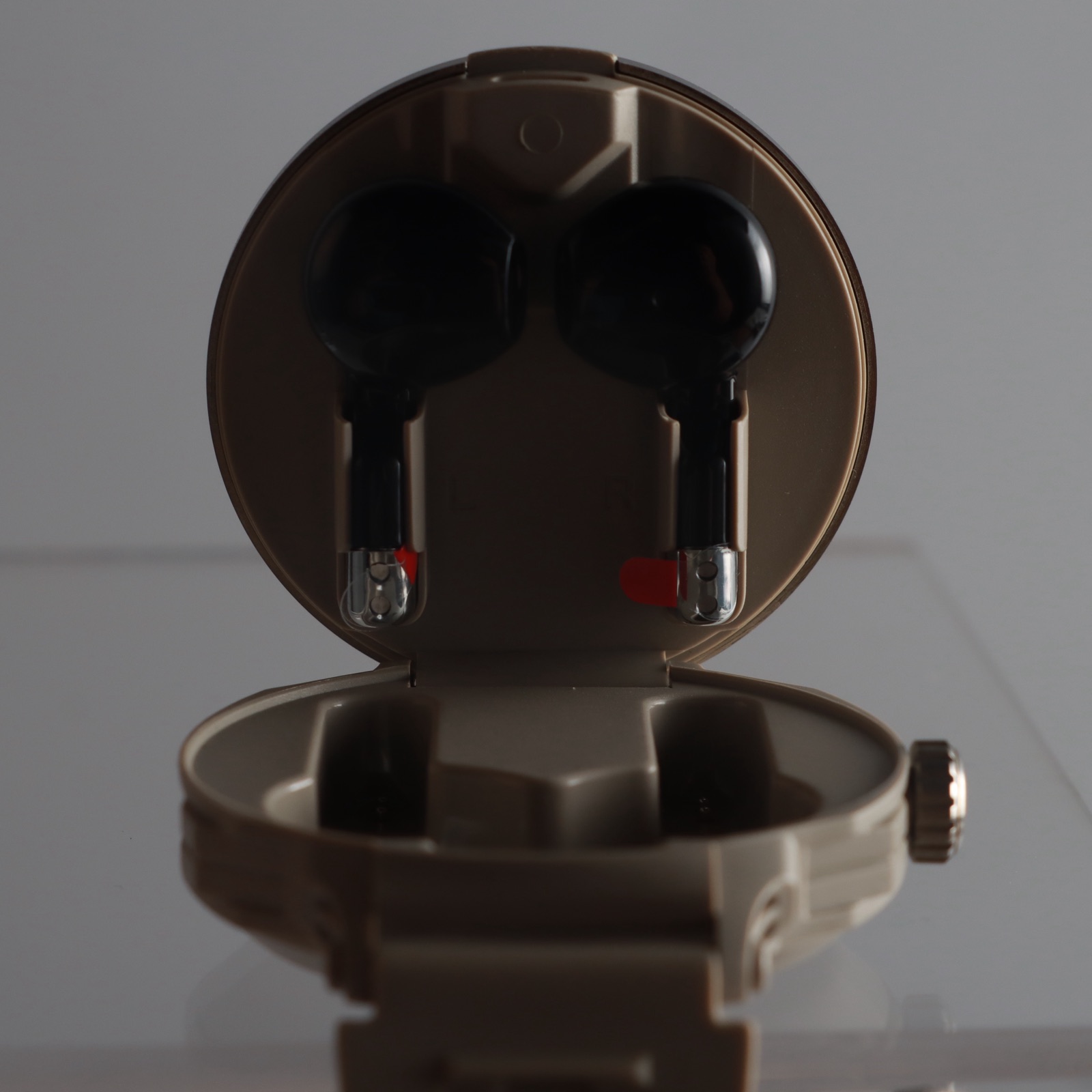 YLF-D13 smartwatch with TWS earbuds, product view 4